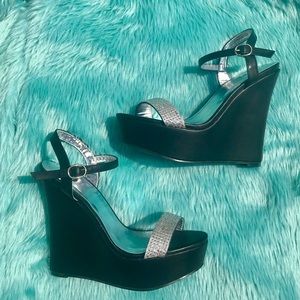 G by Guess black wedge shoes